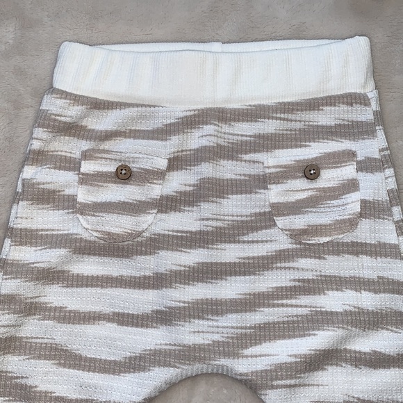 NWT Jessica Simpson 2pc. Set Tan & Off White 3-6M Top & Pants - Picture 5 of 10